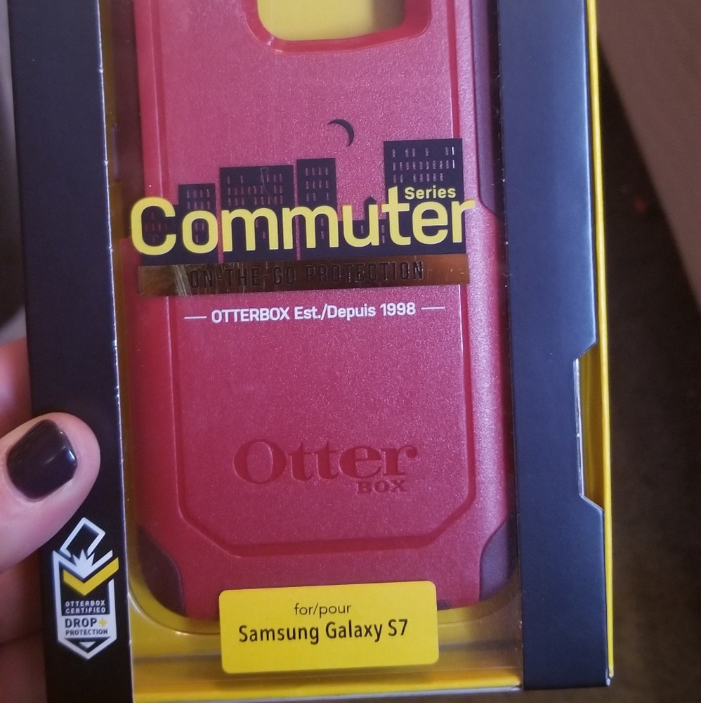 Samsung s7 phone case otterbox